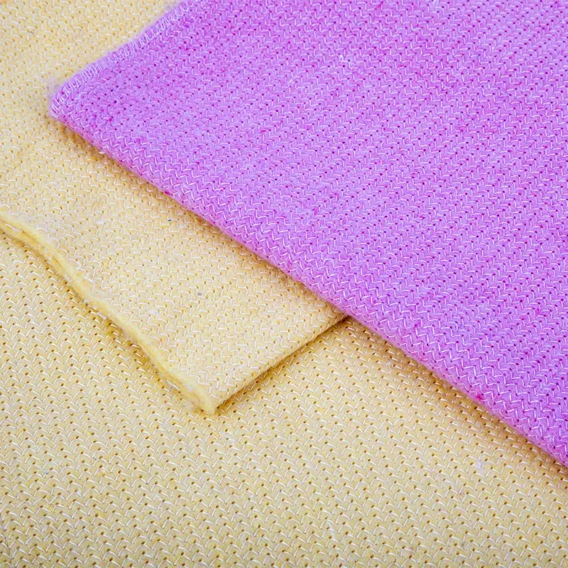 Chiffon de lavage en coton recyclé blanc brut